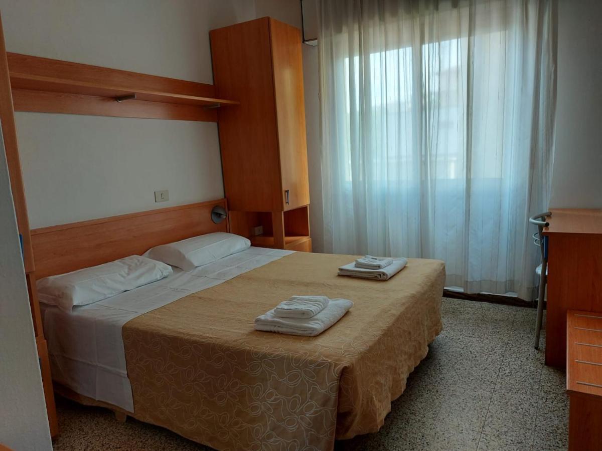 Albergo Alla Nave Lignano Sabbiadoro Ngoại thất bức ảnh
