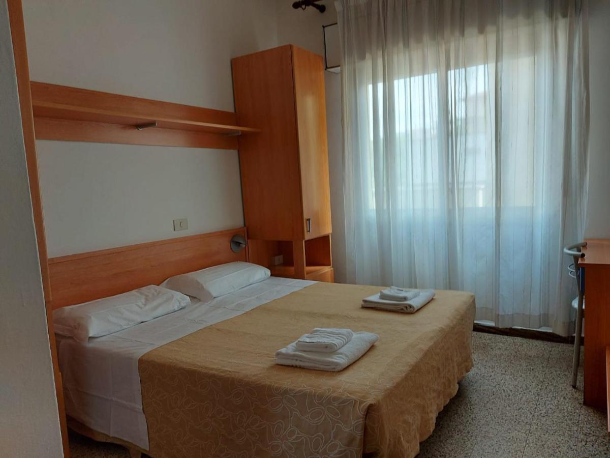 Albergo Alla Nave Lignano Sabbiadoro Ngoại thất bức ảnh