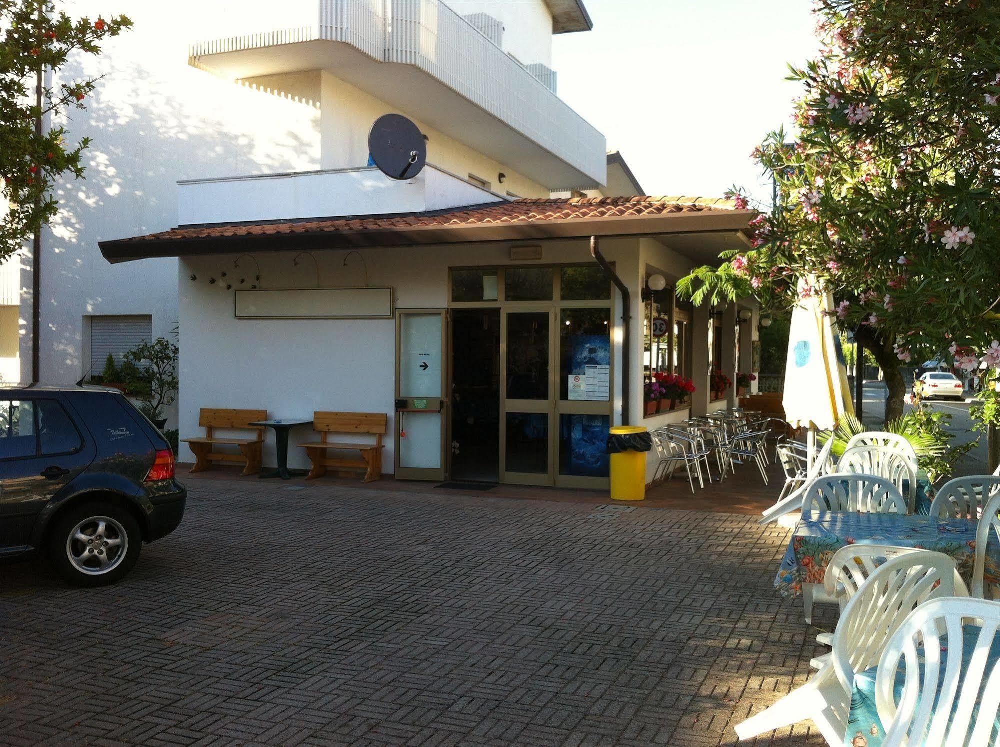 Albergo Alla Nave Lignano Sabbiadoro Ngoại thất bức ảnh