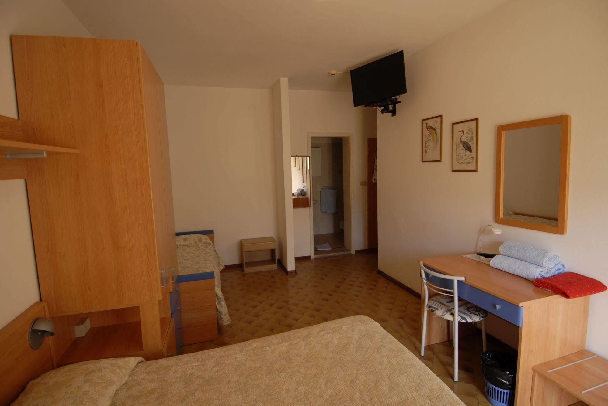 Albergo Alla Nave Lignano Sabbiadoro Ngoại thất bức ảnh
