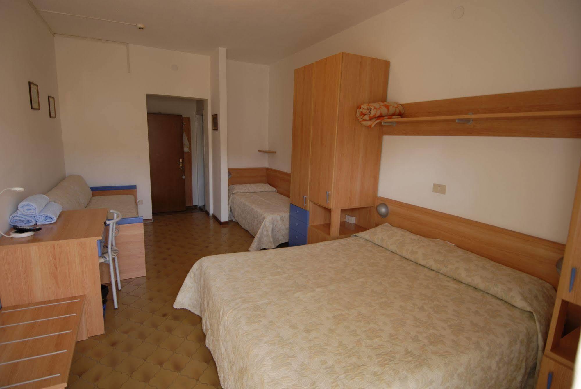 Albergo Alla Nave Lignano Sabbiadoro Ngoại thất bức ảnh